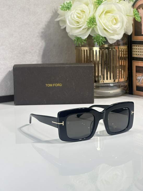 Picture of Tom Ford Sunglasses _SKUfw76300777fw